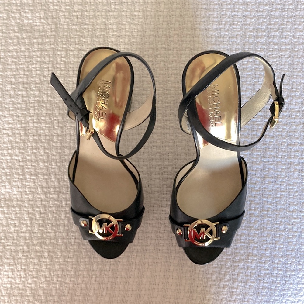 michael kors platform